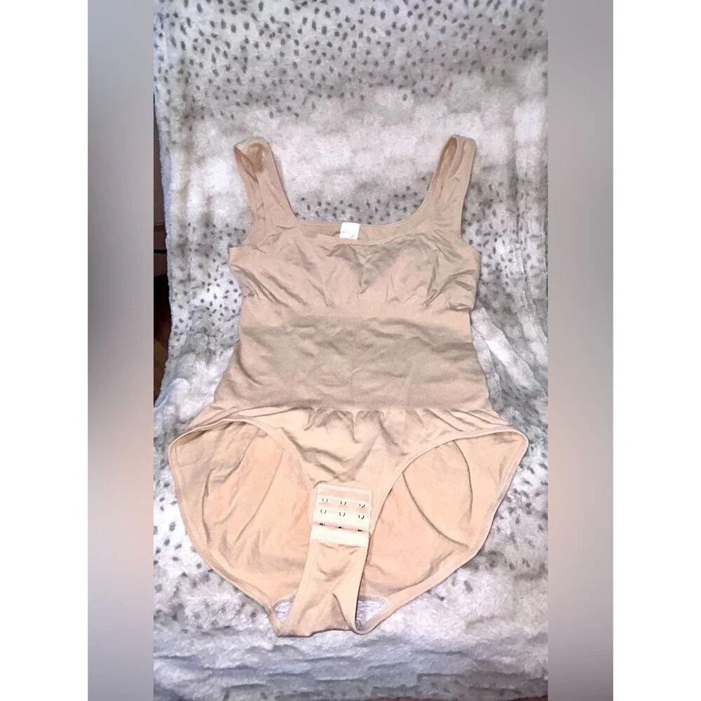 PLUS SIZE Shapewear Bodysuit Seamless Beige Tummy Control 2X NWT